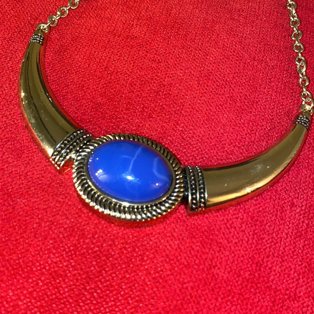 Forever 21 | Boho Chic Faux Stone Choker Necklace - Picture 3 of 6